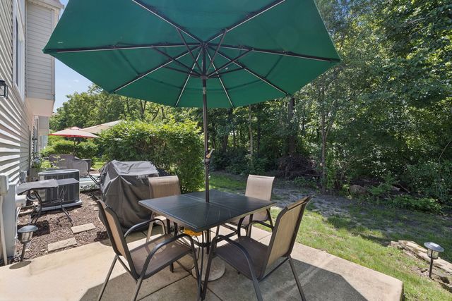 1039 Silver Hill Circle, Joliet, IL 60432