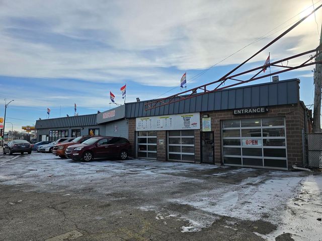 4801 W Grand Avenue, Chicago, IL 60639