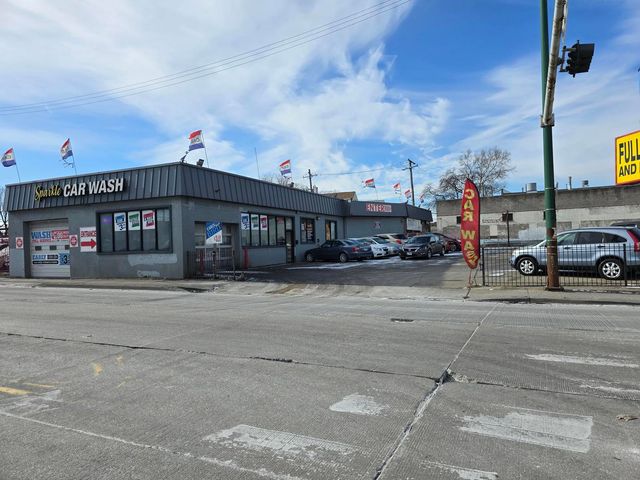 4801 W Grand Avenue, Chicago, IL 60639