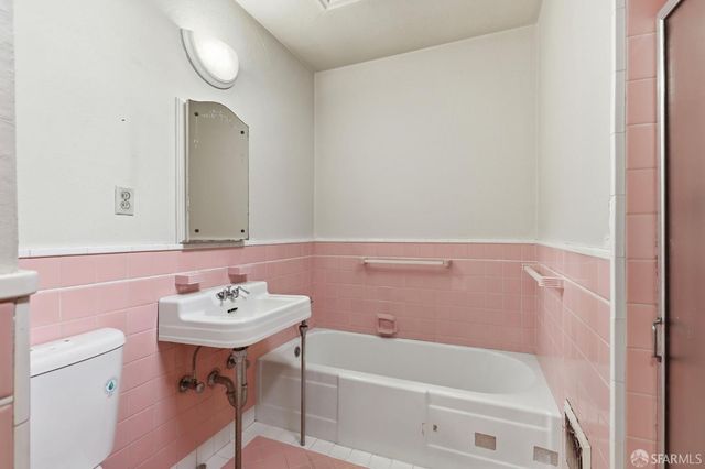 691 32nd Avenue, San Francisco, CA 94121