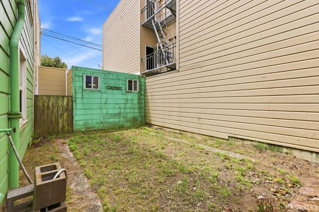 691 32nd Avenue, San Francisco, CA 94121