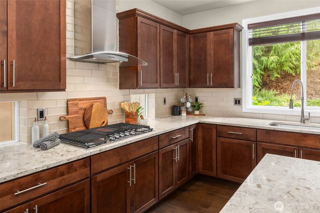 13530 NE 128th Place, Kirkland, WA 98034