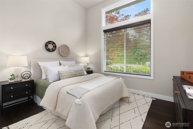 13530 NE 128th Place, Kirkland, WA 98034