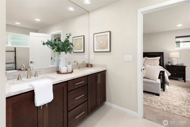 13530 NE 128th Place, Kirkland, WA 98034