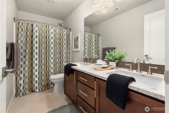 13530 NE 128th Place, Kirkland, WA 98034