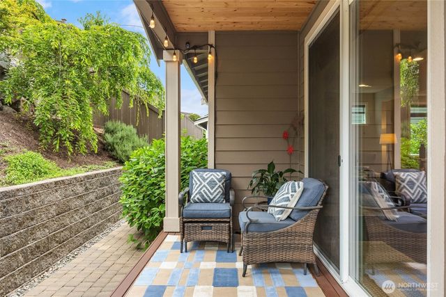 13530 NE 128th Place, Kirkland, WA 98034