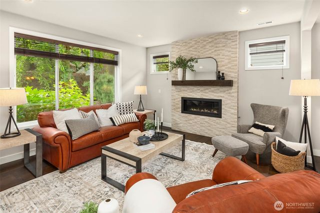 13530 NE 128th Place, Kirkland, WA 98034