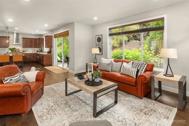13530 NE 128th Place, Kirkland, WA 98034