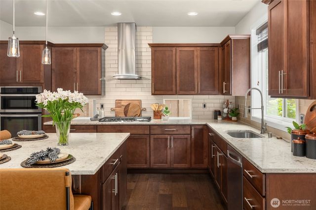 13530 NE 128th Place, Kirkland, WA 98034