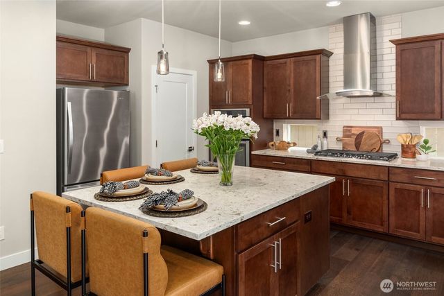 13530 NE 128th Place, Kirkland, WA 98034