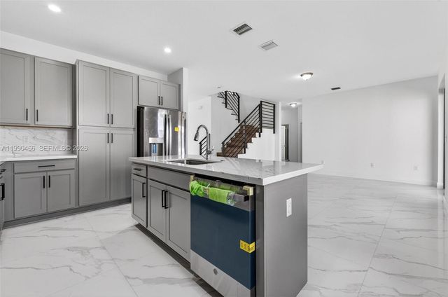 15441 SW 20th Ln 15441, Miami, FL 33185