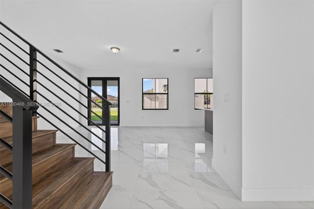 15441 SW 20th Ln 15441, Miami, FL 33185