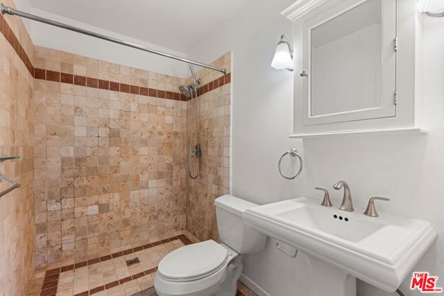 4842 Hollow Corner Road 405, Culver City, CA 90230