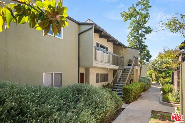 4842 Hollow Corner Road 405, Culver City, CA 90230