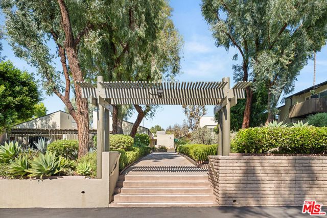 4842 Hollow Corner Road 405, Culver City, CA 90230