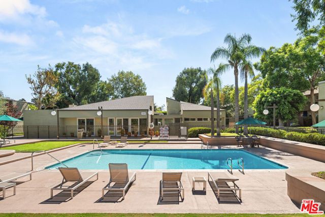 4842 Hollow Corner Road 405, Culver City, CA 90230