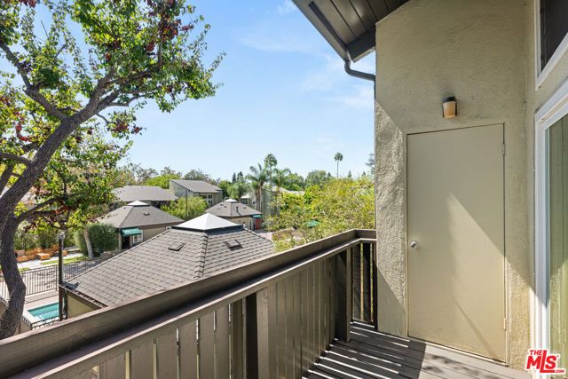 4842 Hollow Corner Road 405, Culver City, CA 90230