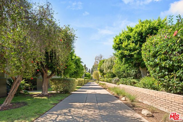 4842 Hollow Corner Road 405, Culver City, CA 90230