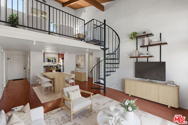 4842 Hollow Corner Road 405, Culver City, CA 90230