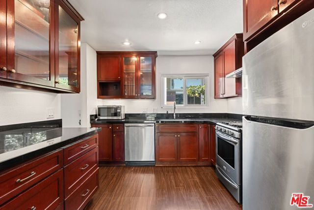 4842 Hollow Corner Road 405, Culver City, CA 90230