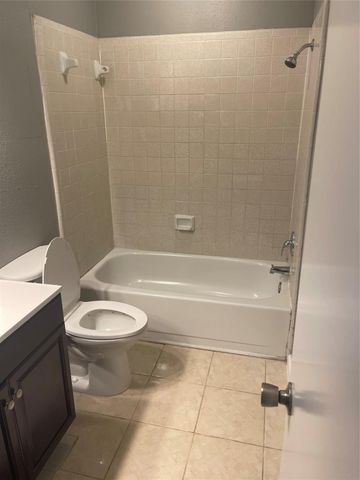 12400 Brookglade Circle 60, Houston, TX 77099
