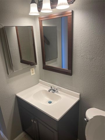 12400 Brookglade Circle 60, Houston, TX 77099