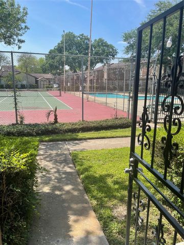 12400 Brookglade Circle 60, Houston, TX 77099