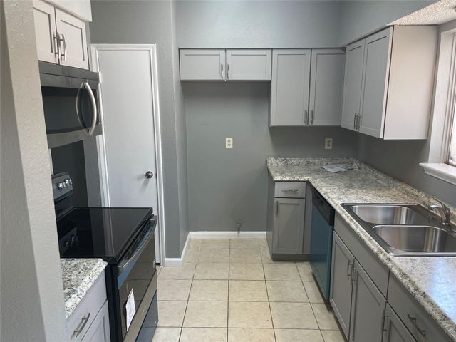 12400 Brookglade Circle 60, Houston, TX 77099