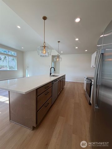 8143 Peaceful Valley Court, Maple Falls, WA 98266