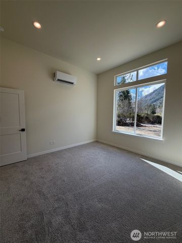 8143 Peaceful Valley Court, Maple Falls, WA 98266