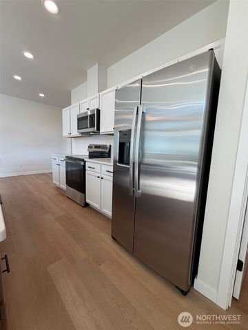 8143 Peaceful Valley Court, Maple Falls, WA 98266