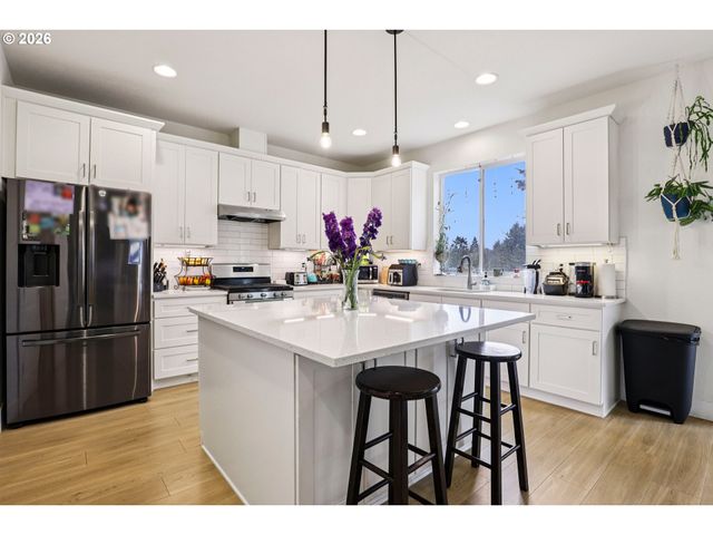 35510 PORTLAND VIEW Dr, St Helens, OR 97051