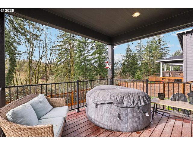 35510 PORTLAND VIEW Dr, St Helens, OR 97051