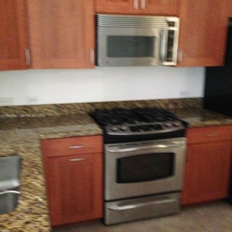 3020 NW 125th Ave 211, Sunrise, FL 33323