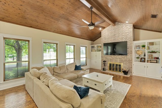 2717 Clear Lake Road, Weatherford, TX 76087