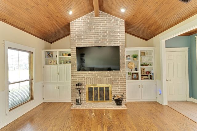 2717 Clear Lake Road, Weatherford, TX 76087