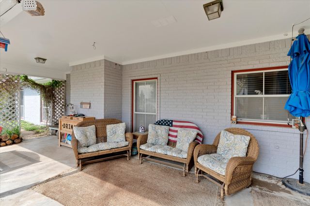 2717 Clear Lake Road, Weatherford, TX 76087