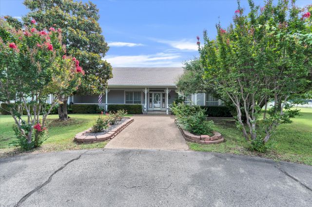 2717 Clear Lake Road, Weatherford, TX 76087