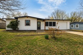 800 E Tucker Boulevard, Arlington, TX 76010