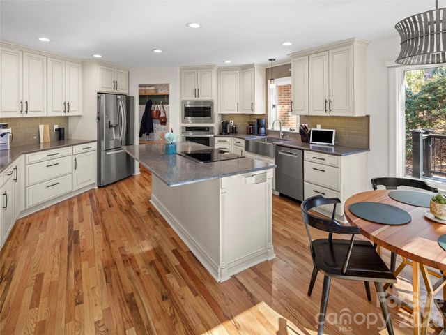 109 Galloway Drive, Asheville, NC 28803