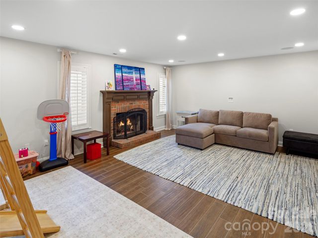 109 Galloway Drive, Asheville, NC 28803