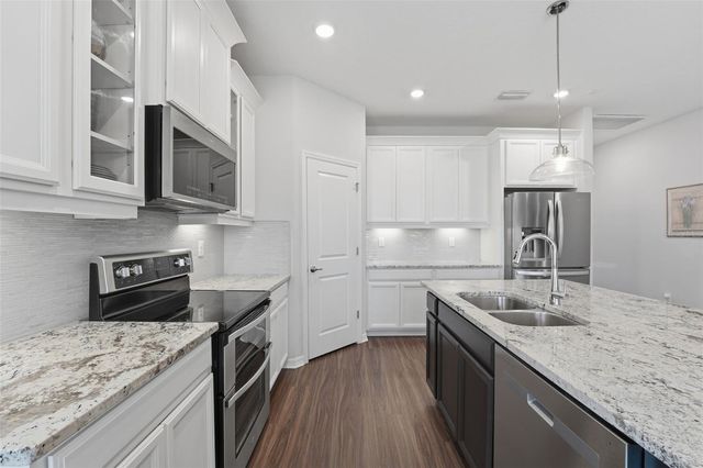 476 FIREBUSH DRIVE, Nokomis, FL 34275