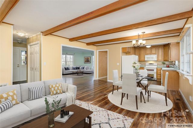 871 Indian Hill Road, Hendersonville, NC 28791