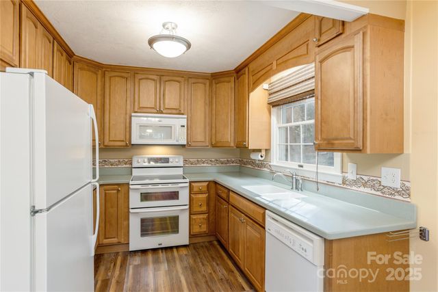 871 Indian Hill Road, Hendersonville, NC 28791