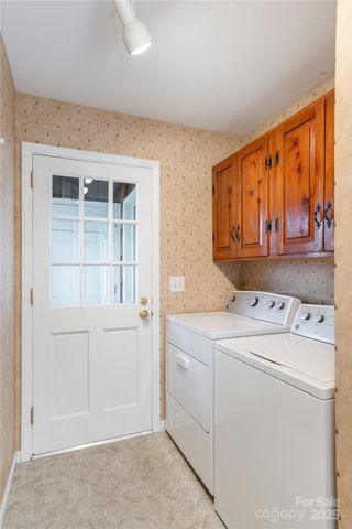 871 Indian Hill Road, Hendersonville, NC 28791