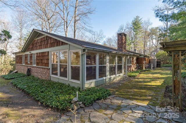 871 Indian Hill Road, Hendersonville, NC 28791