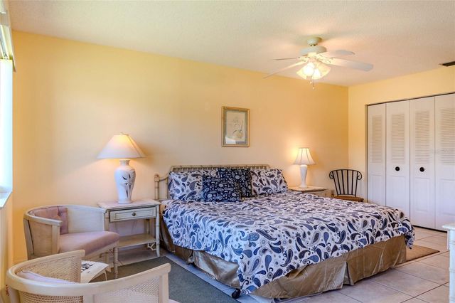 5191 LAKE VILLAGE DRIVE 2, Sarasota, FL 34235