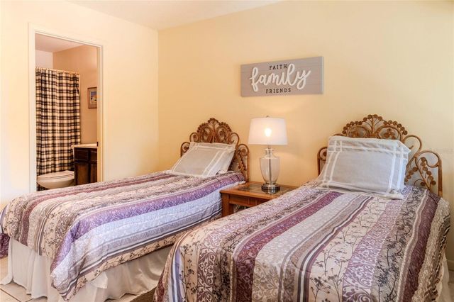 5191 LAKE VILLAGE DRIVE 2, Sarasota, FL 34235