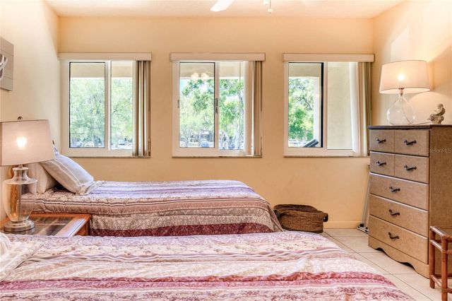 5191 LAKE VILLAGE DRIVE 2, Sarasota, FL 34235