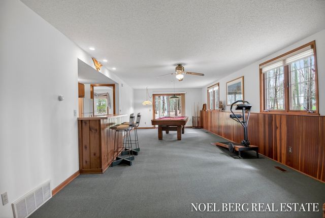 536 Tournament Circle 9, Norton Shores City, MI 49444